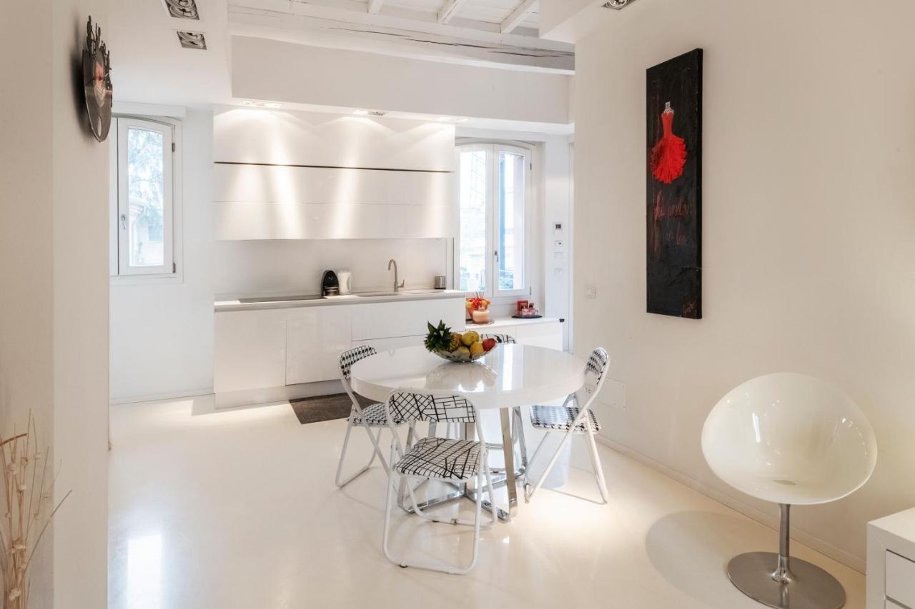 Villa Charming Flat In Centro A Ferrara Con Posto Auto Exterior foto