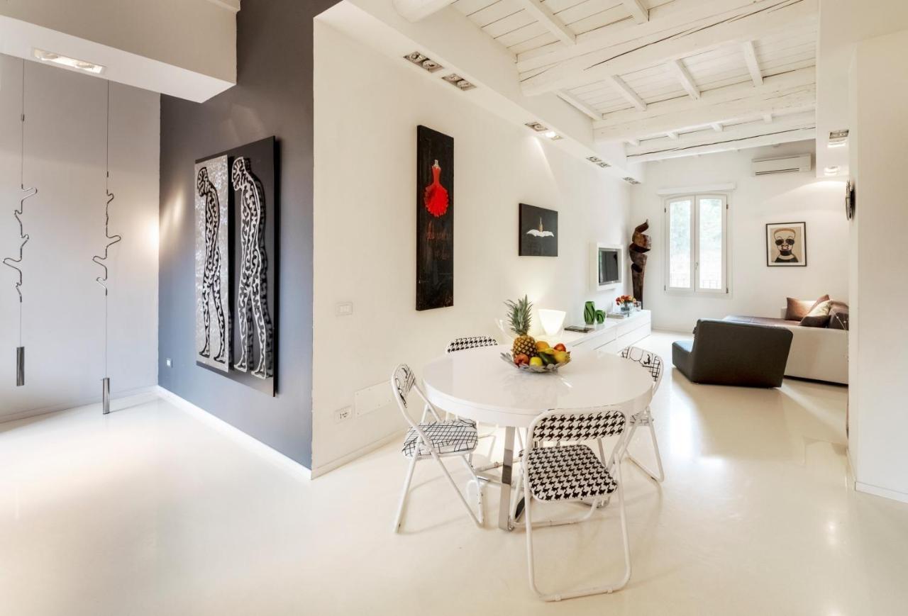 Villa Charming Flat In Centro A Ferrara Con Posto Auto Exterior foto